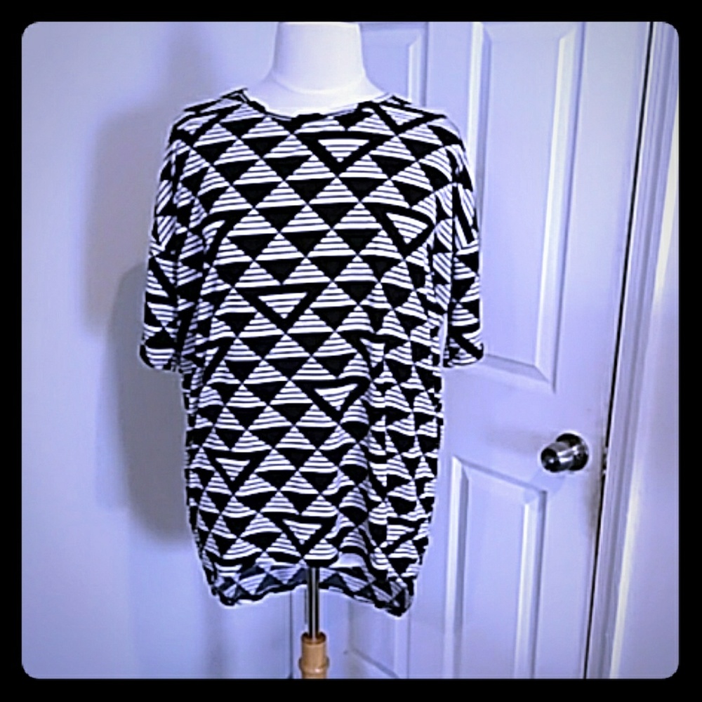 LulaRoe Irma Top